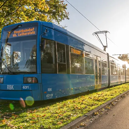 Orange 1og 1-4 Betten Zentral & Ruhig 3 Min Zur Tram Und