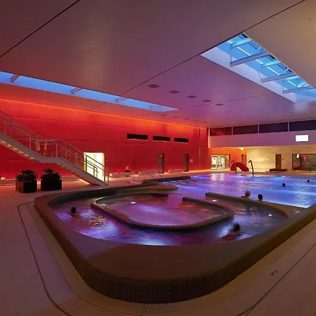 Orange 1og 1-4 Betten Zentral & Ruhig 3 Min Zur Tram Und Kassel