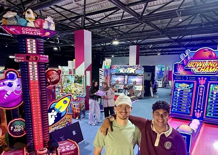 Orange 1og 1-4 Betten Zentral & Ruhig 3 Min Zur Tram Und Apartment *